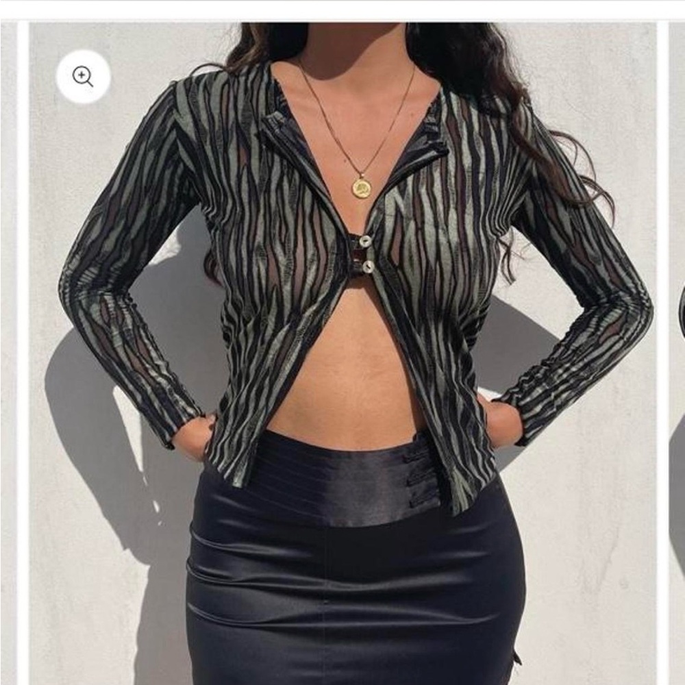 Susamusa green zebra tiger button cardigan